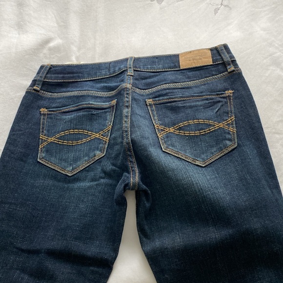 A&F bootcut jeans size 2S - Picture 7 of 8